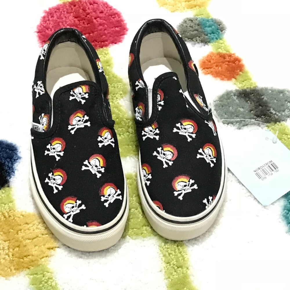 SOLD NWT Kids Boy or Girl Vans Size 10